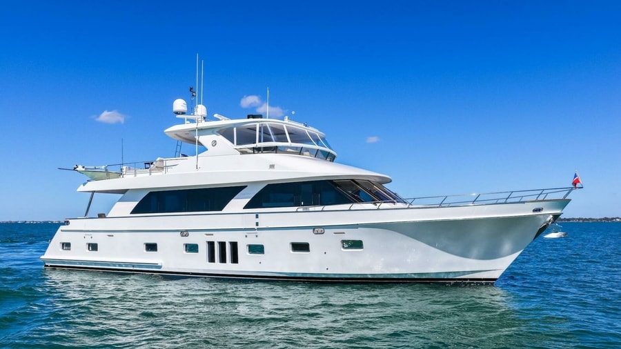 2010 Ocean Alexander 83 Motor Yacht