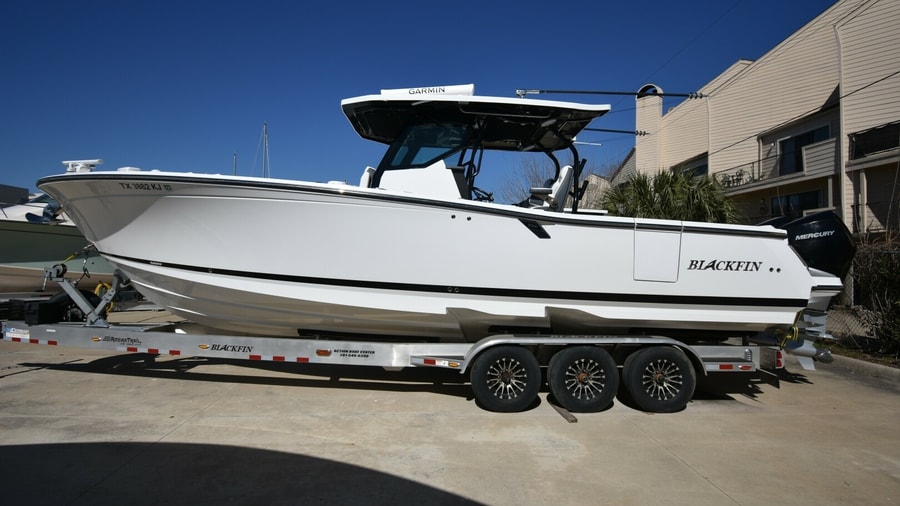 2021 Blackfin 332