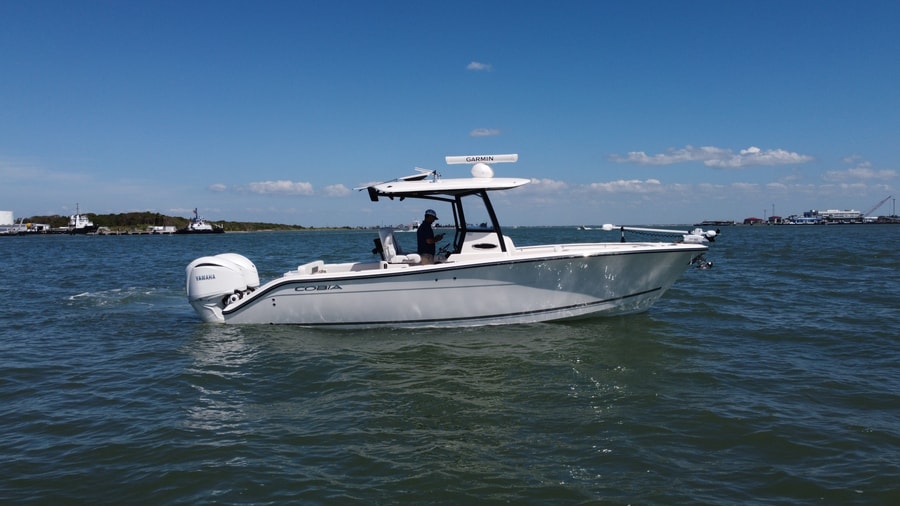 2023 Cobia 280 Center Console