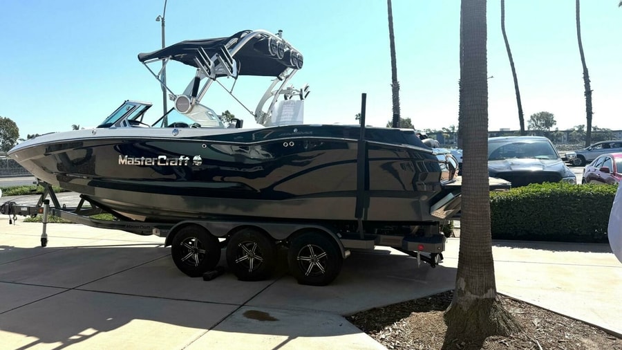 2021 Mastercraft X24