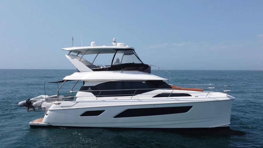2021 Aquila 44 Motor Yacht