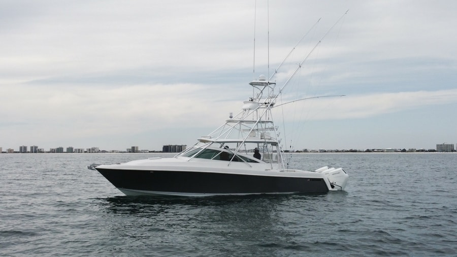 2011 Contender 40 Express