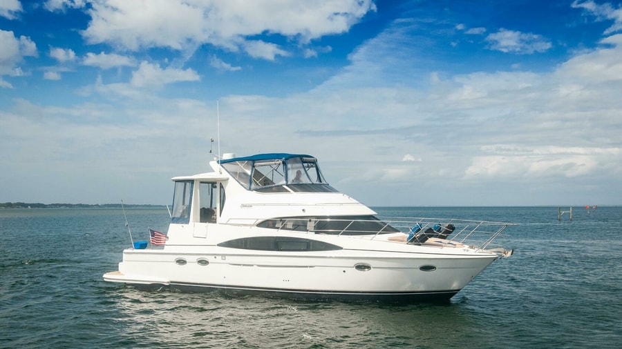 2002 Carver 444 Cockpit Motor Yacht