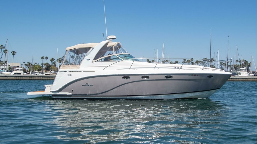 2008 Rinker 40 Express Cruiser