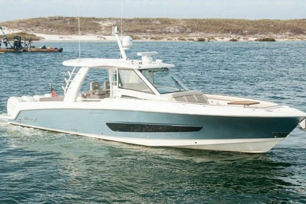 2018 Boston Whaler 420 Outrage