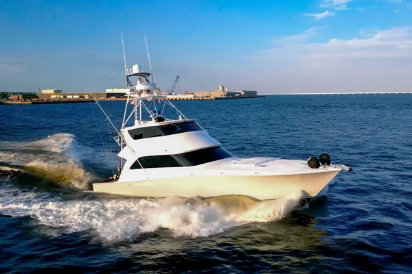 2007 Viking 74 Enclosed Bridge