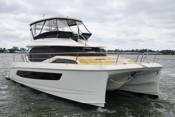 2024 Aquila 44 Power Catamaran