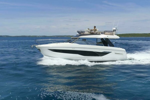 2027 Prestige F4.3