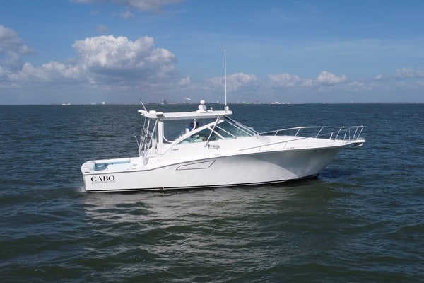 2007 Cabo 40 Express