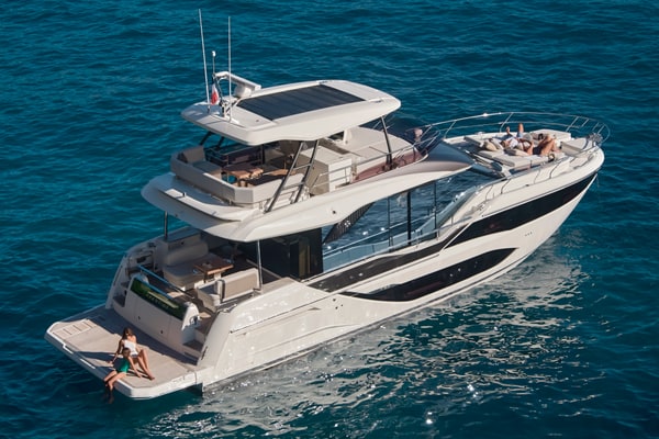 2027 Prestige F5.7